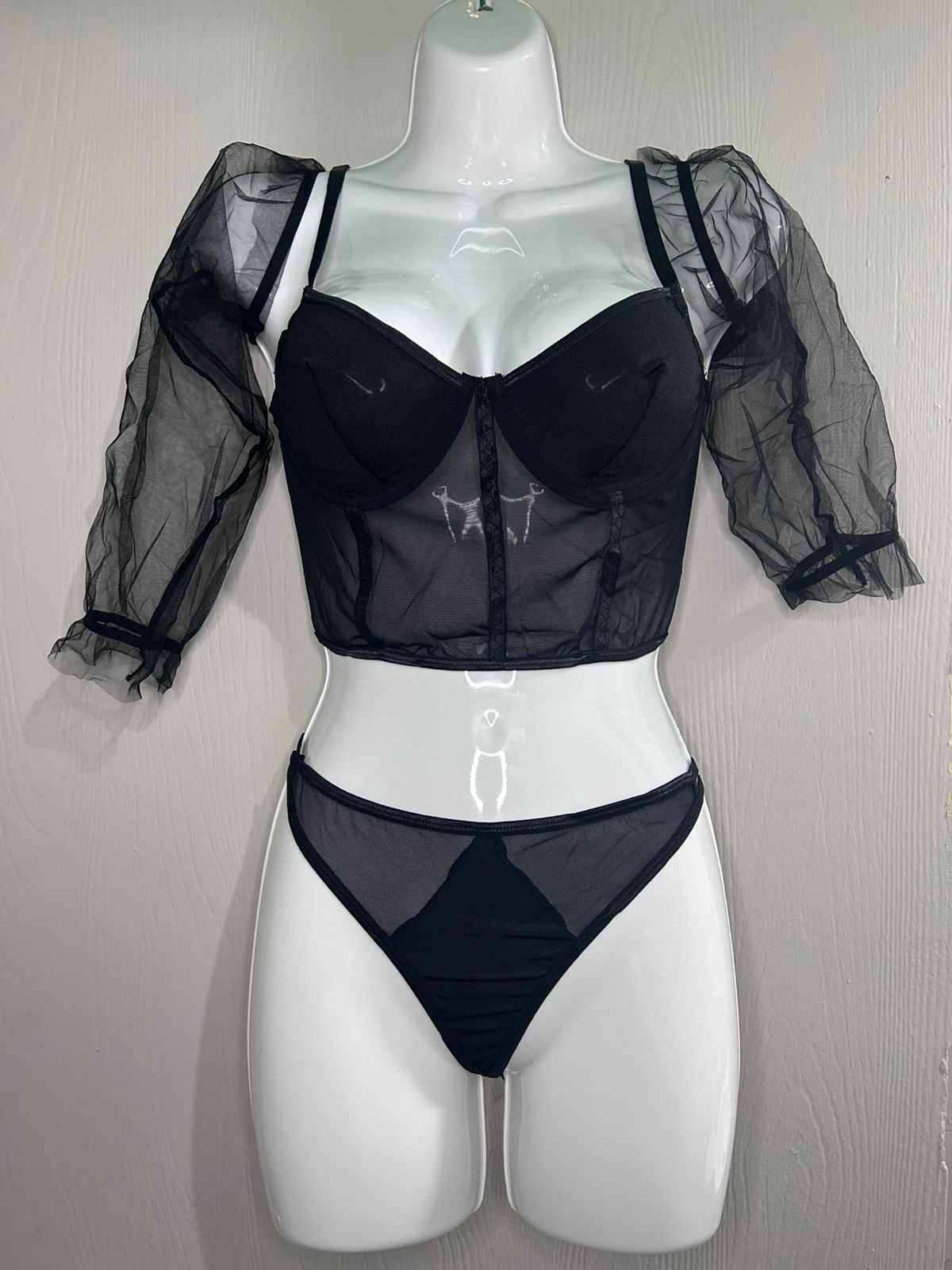Conjunto Tipo Lencería Negra con Malla – Disfraz Adulto