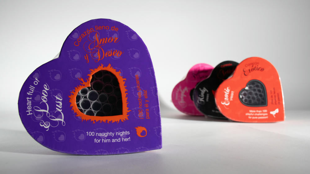 Juego de mesa corazones