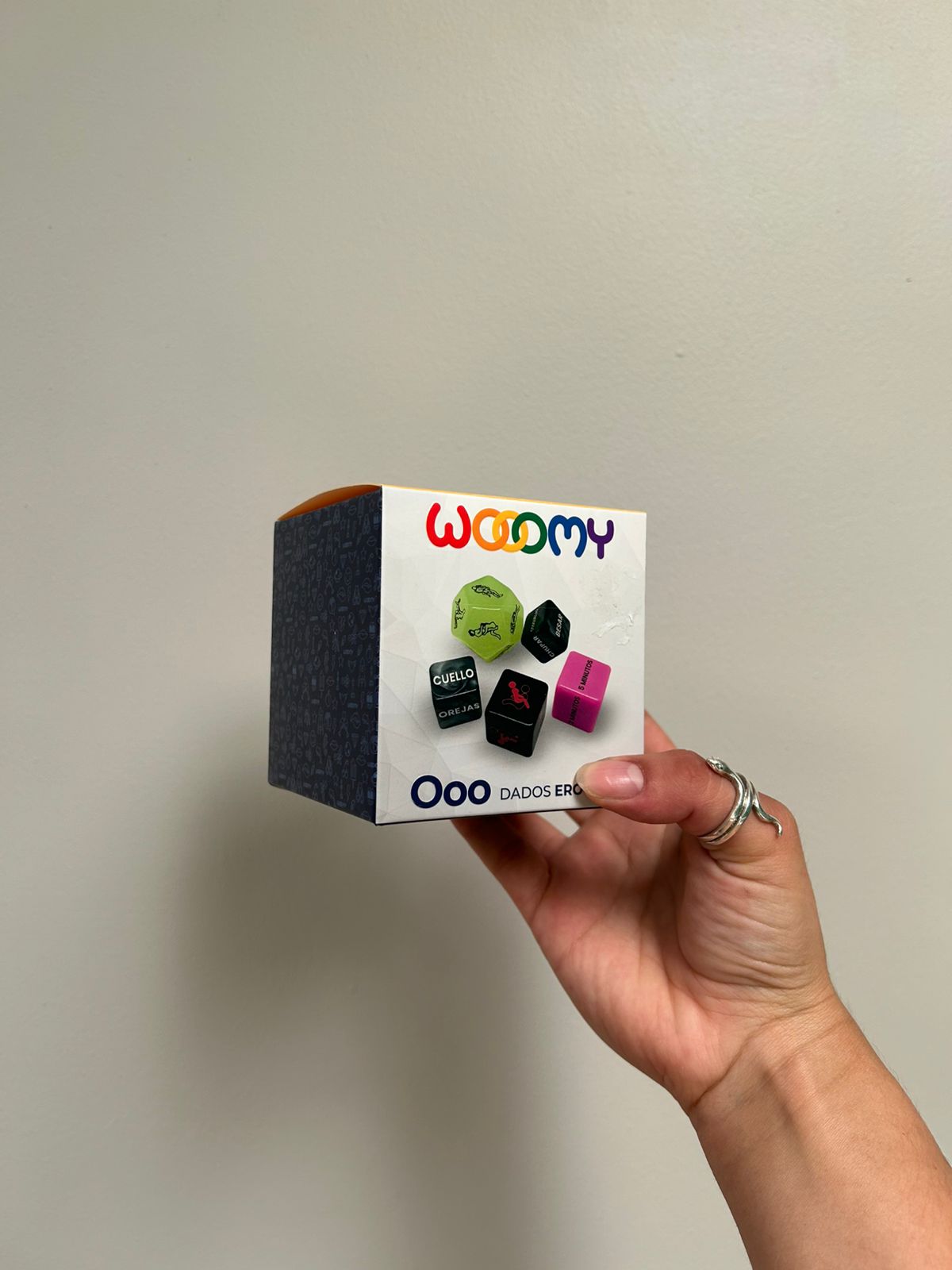 Dados eróticos Wooomy